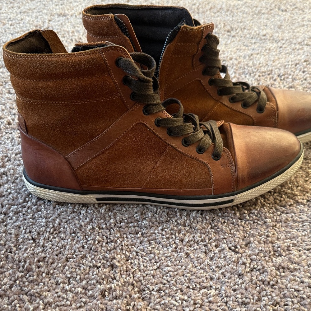 Kenneth Cole New York Brown High-Top Sneakers